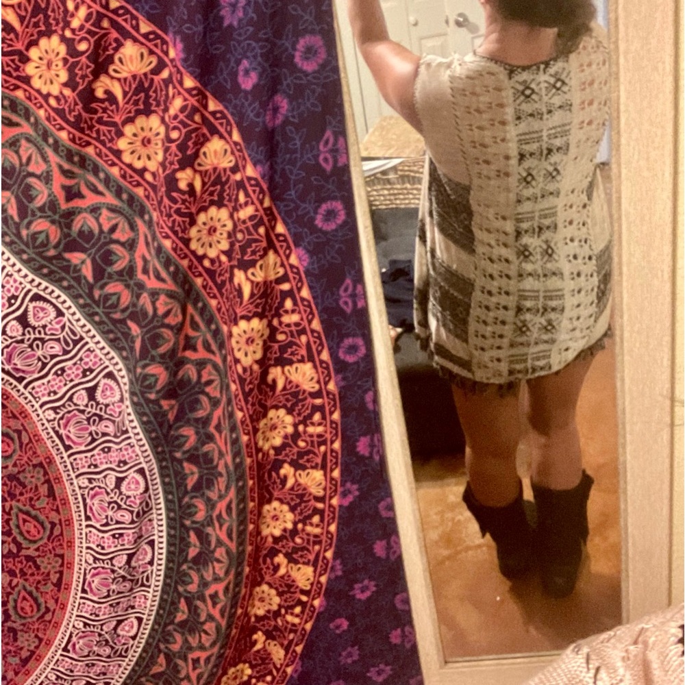 NEW LISTING‼️FREE PEOPLE Tunic - Picture 9 of 16